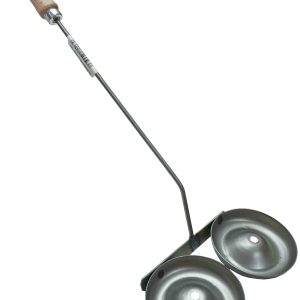 MOLDE DE ROSCO BUÑUELERA DOBLE DE METAL CON MANGO DE MADERA. HECHO EN ESPAÑA.