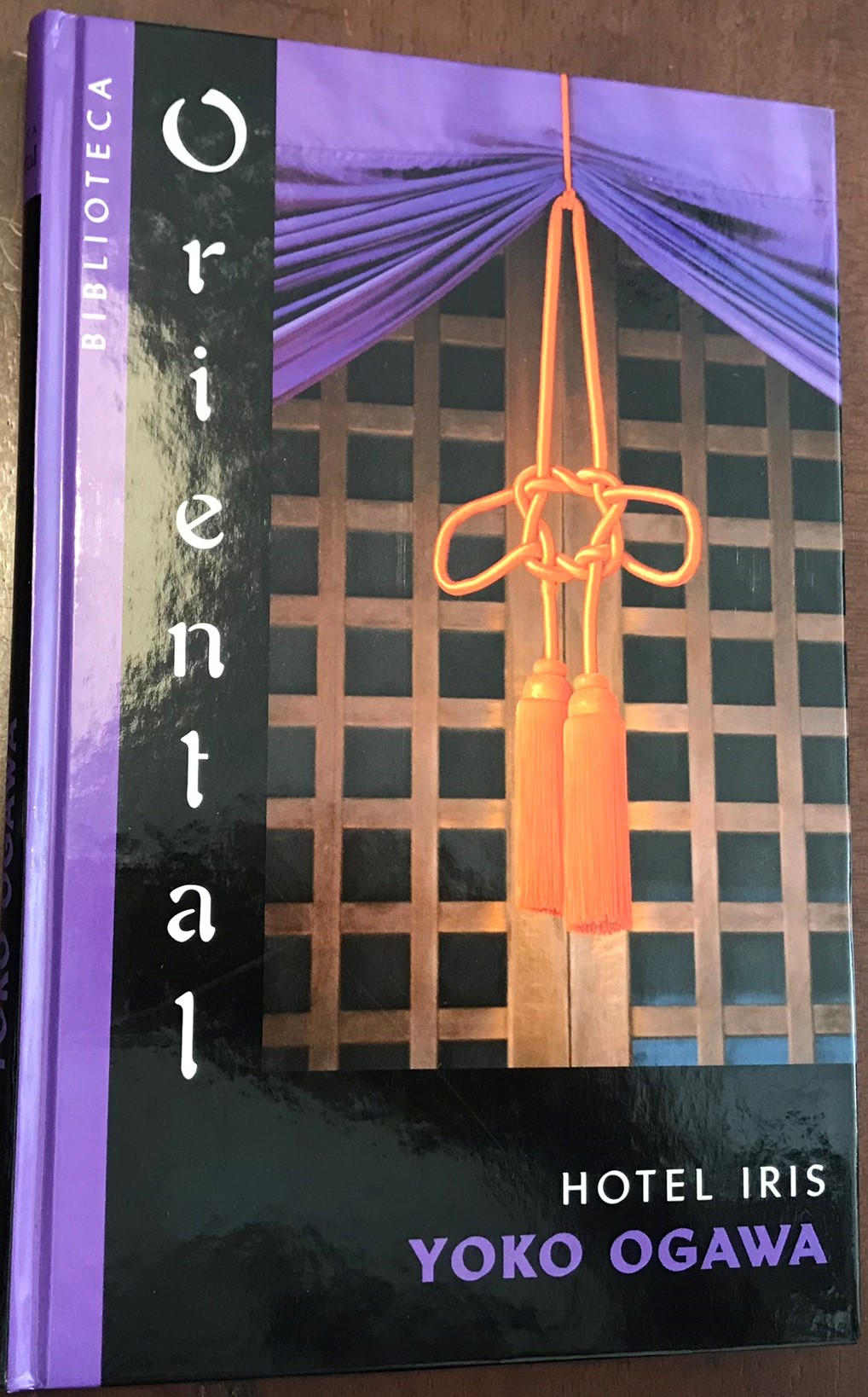 HOTEL IRIS. BIBLIOTECA ORIENTAL COLECCION. -PLANETA- - Imagen 3