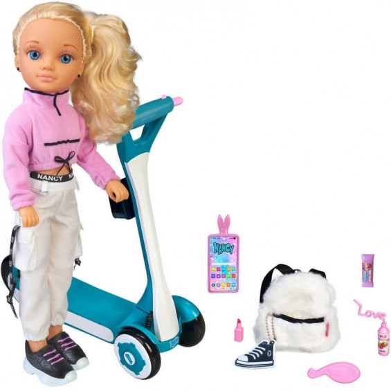 NANCY UN DIA EN PATINETE. 7106705 FAMOSA - Imagen 4