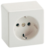 ENCHUFE BASE DE SUPERFICIE CON TOMA DE TIERRA CUADRADA DE INTERIOR CERÁMICO DE 10-16 A. INTERIOR BLANCO DE FLINE 1000131