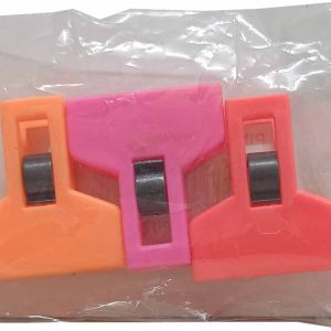 PINZA ESCOLAR DE PLASTICO URI EN BOLSA DE 3 UNIDADES.