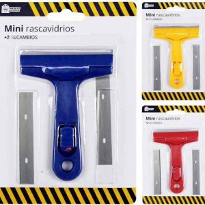 RASCAVIDRIOS DE PLASTICO DE 8X11CM. CON 2 CUCHILLAS DE RECAMBIO DE MARKET SUPREM 71611. PRECIO POR UNIDAD.