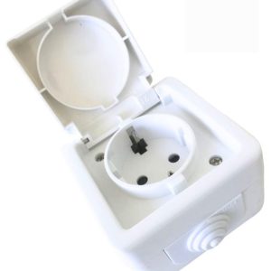 BASE DE SUPERFICIE EXTERIOR IP54 DE 10A. 250V. BLANCA. DE F-LINE.