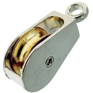 POLEA PARA TOLDO, LATONADO DE 28MM. PARA CUERDA DE 5MM. CON ANILLA DE OJO FIJO PARA COLGAR.